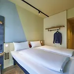 Ibis Budget *