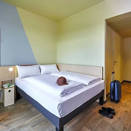 Ibis Budget 24h Geoeffnet *
